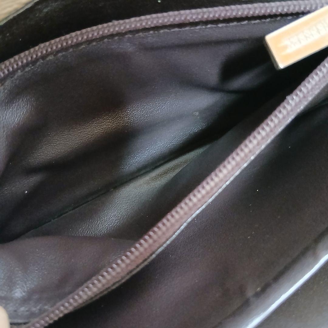 【美品】【BURBERRY】ノバチェック　ホースロゴ　PVCレザー　長財布