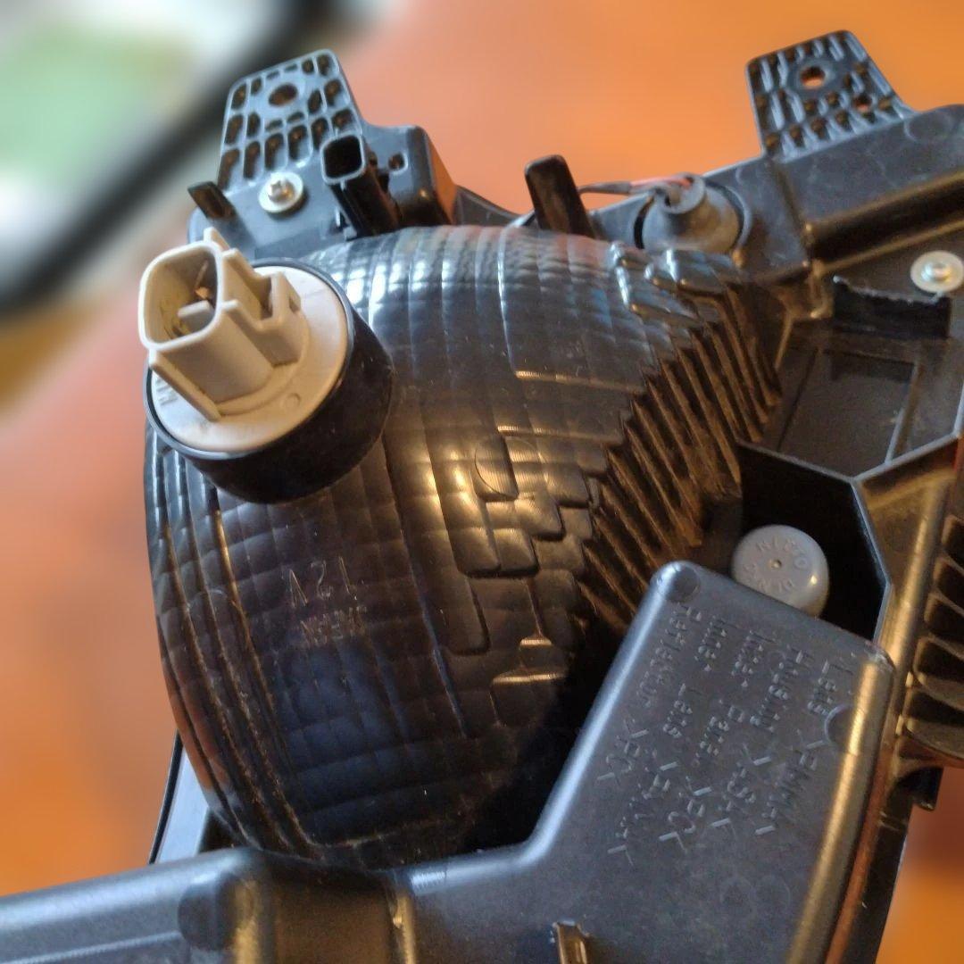 日産ルークス、デイズ　ハイウェイスター系コンビランプ左右セット