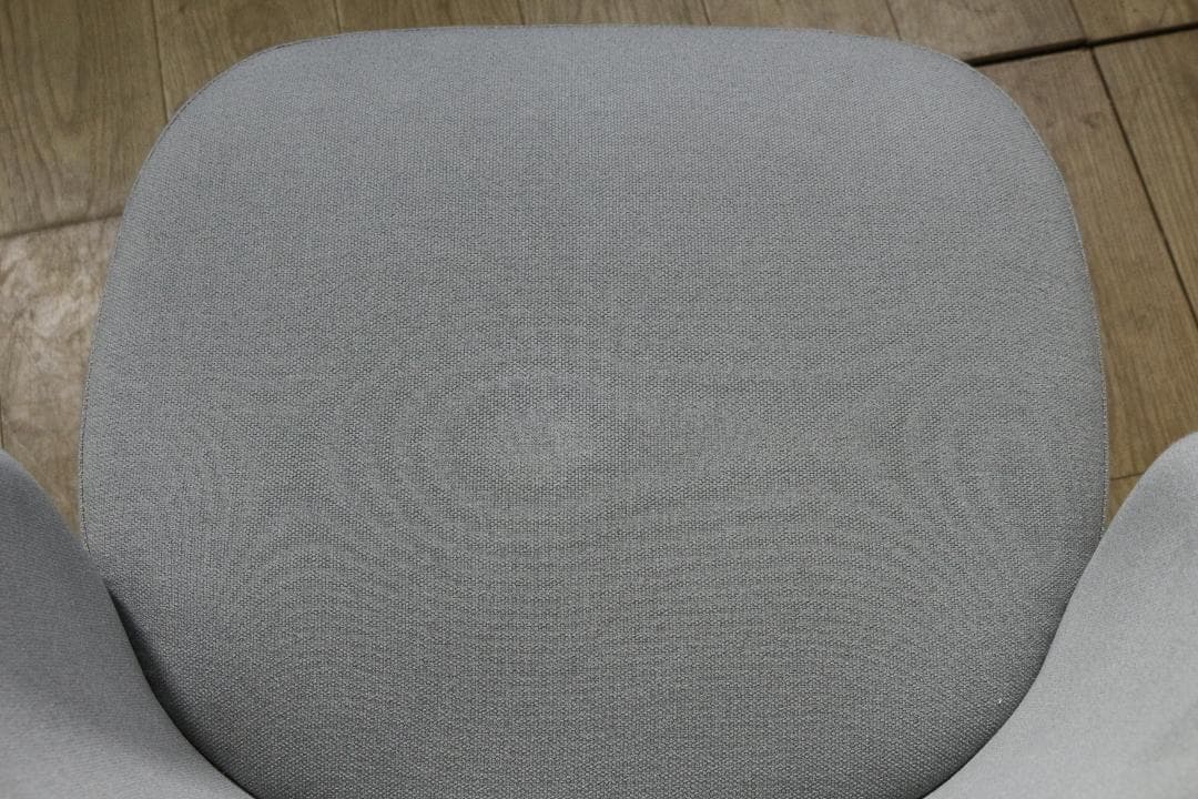 BoConcept★ダイニングチェア★スチール脚★ファブリック★