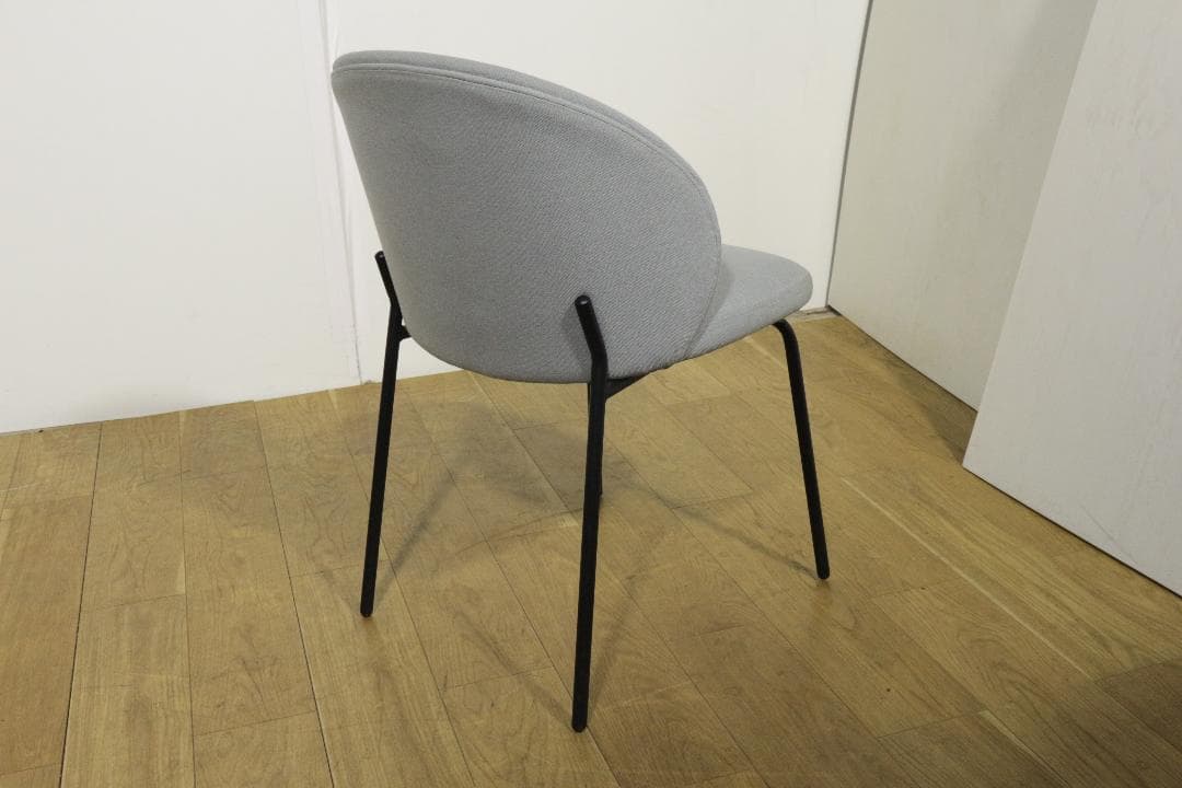 BoConcept★ダイニングチェア★スチール脚★ファブリック★