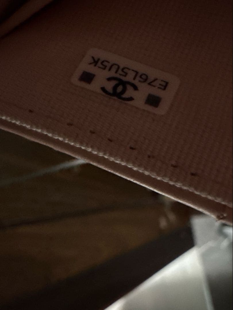 CHANEL ピンク ラムスキン三つ折り財布