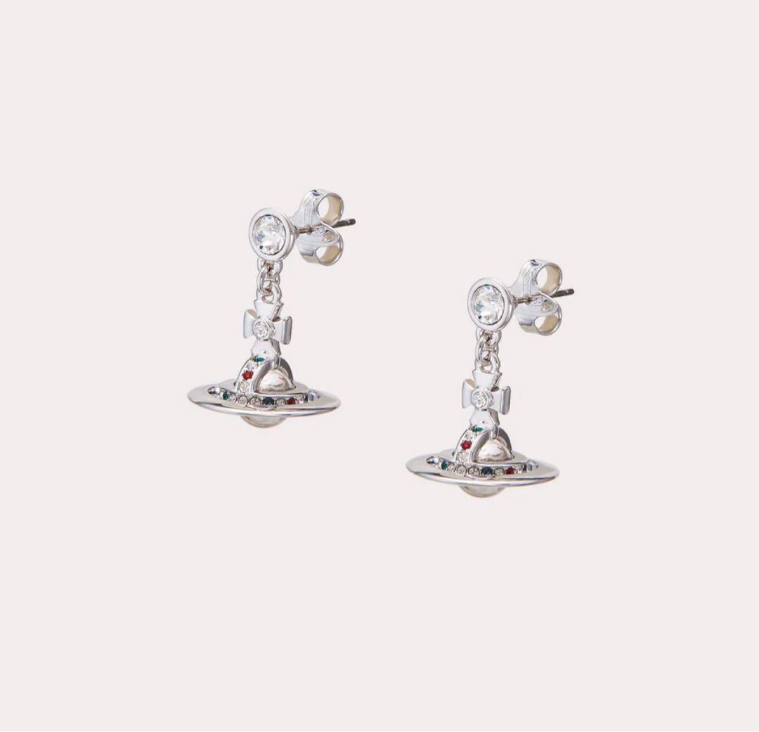 【半額以下！早い者勝ち！】Vivienne Westwoodピアス 両耳
