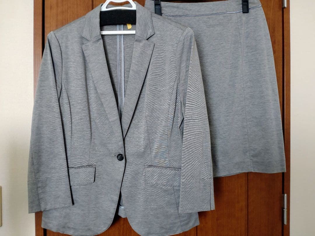 【TRANS WORK】ジャケット42・スカート40 グレー系