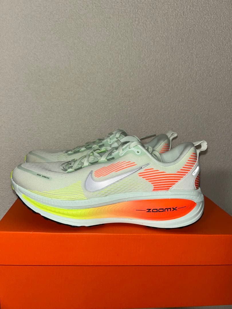 Nike vomero 18 (ボメロ18)