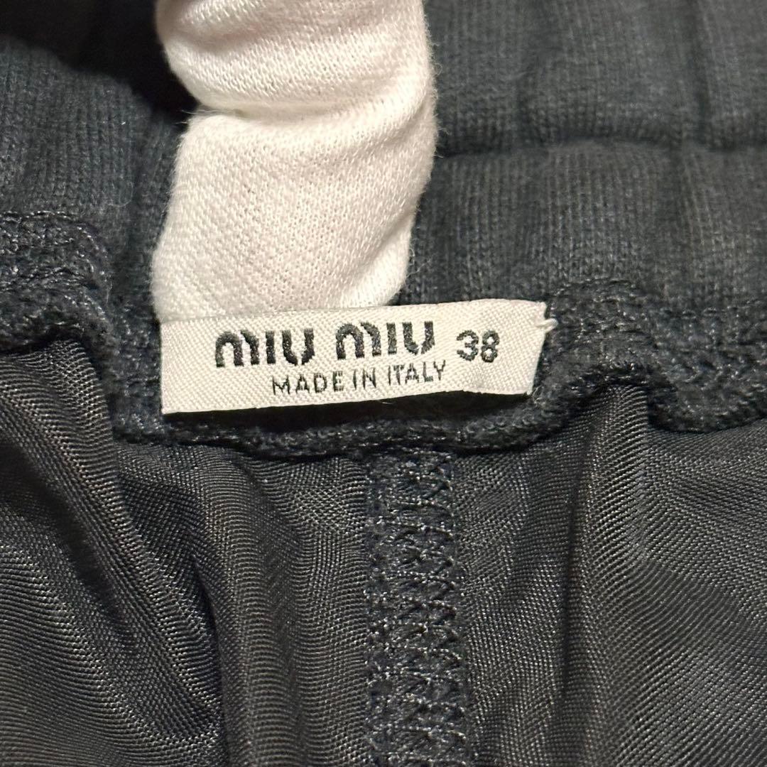 【希少】ミュウミュウ　ベロアショーツ レディース スポーティー ✨高級感あり✨