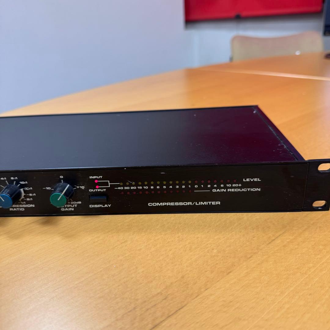 dbx 160X コンプレッサー/リミッター