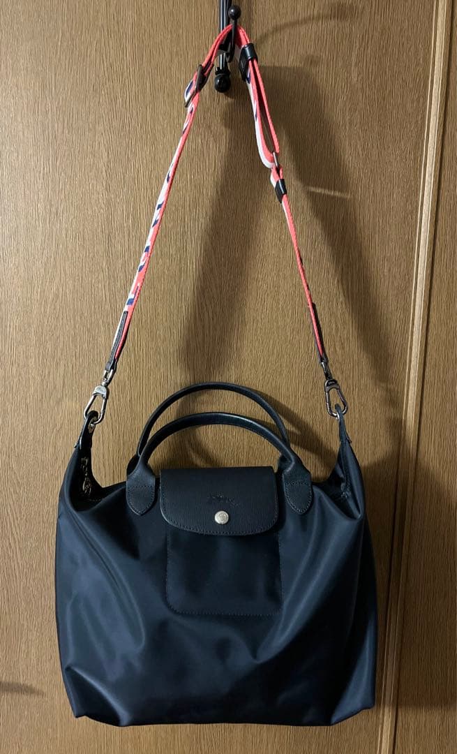 LONGCHAMP ショルダーバッグ 黒　別購入したストラップ込み
