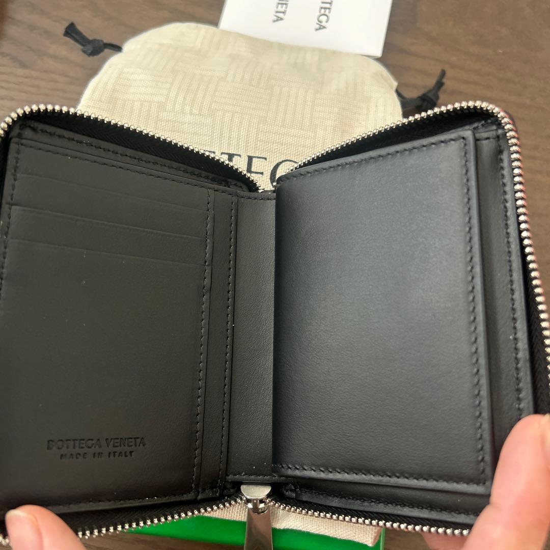 Bottega Veneta ブラック 二つ折りラウンドジップ財布