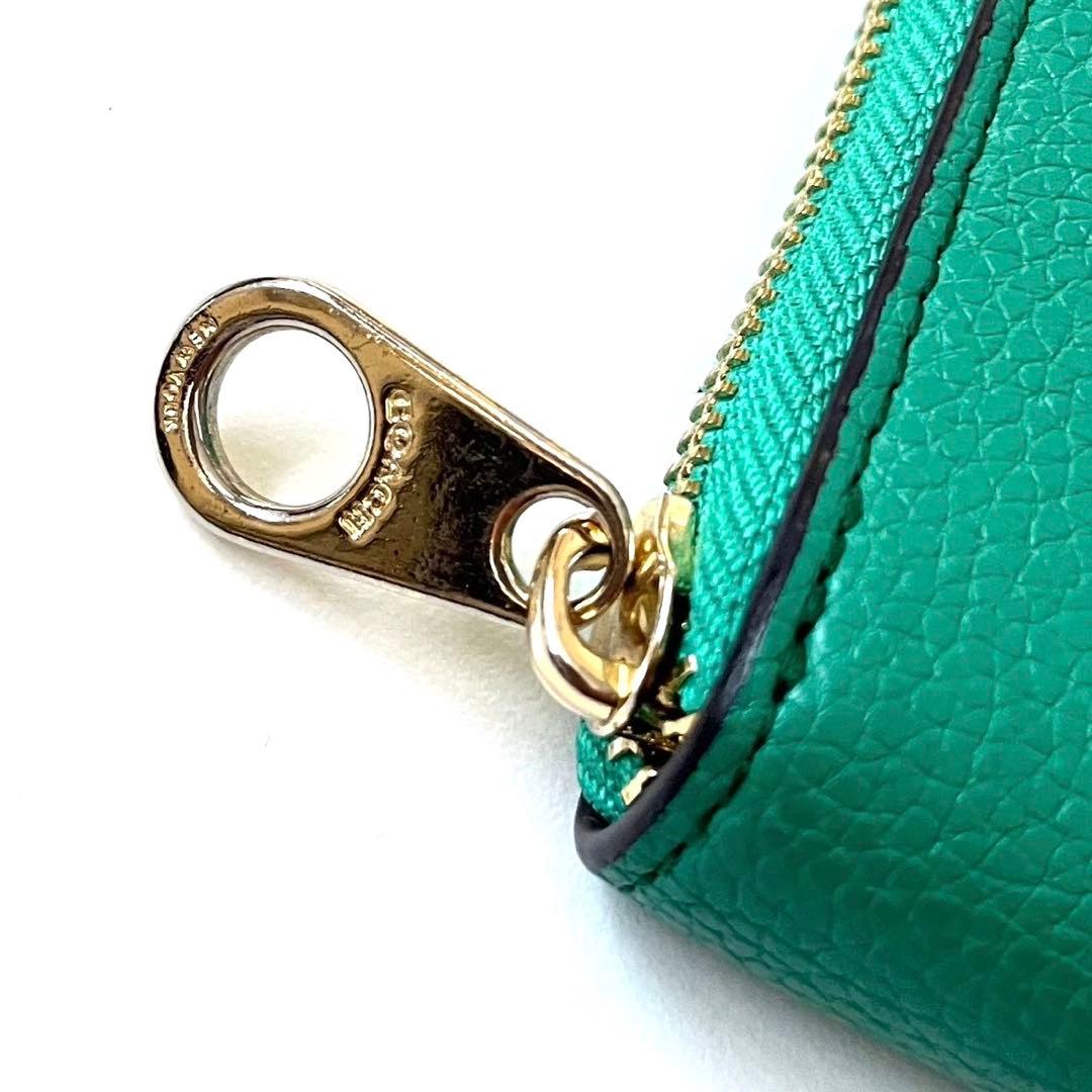 COACH コーチ レザー ラウンド 長財布 ストラップつき グリーン