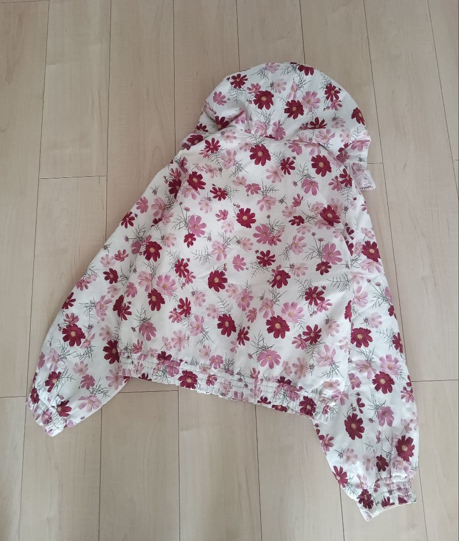 【ゆきゆき♡】　　美品　ピンクハウス　コスモス柄ブルゾン