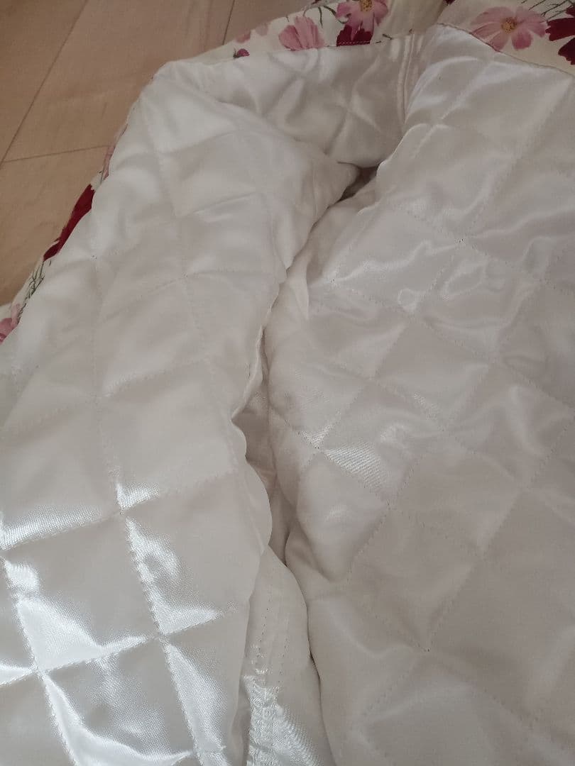 【ゆきゆき♡】　　美品　ピンクハウス　コスモス柄ブルゾン