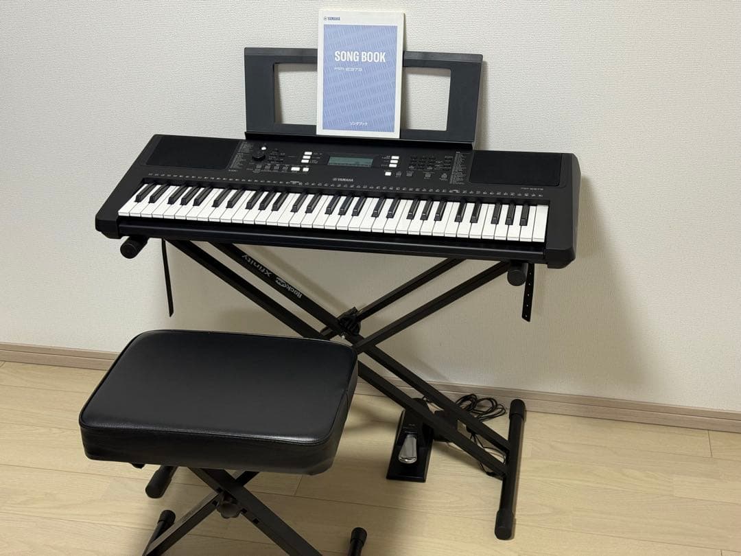 Yamaha PSR-E373 61鍵キーボード(ペダル、スタンド、イス付き)