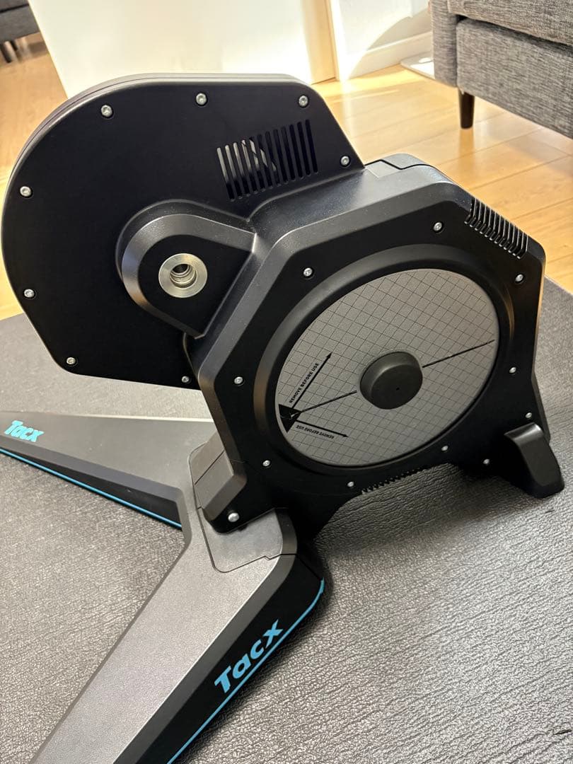 美品・箱/11速スプロケ付 Tacx Flux 2 スマートトレーナー