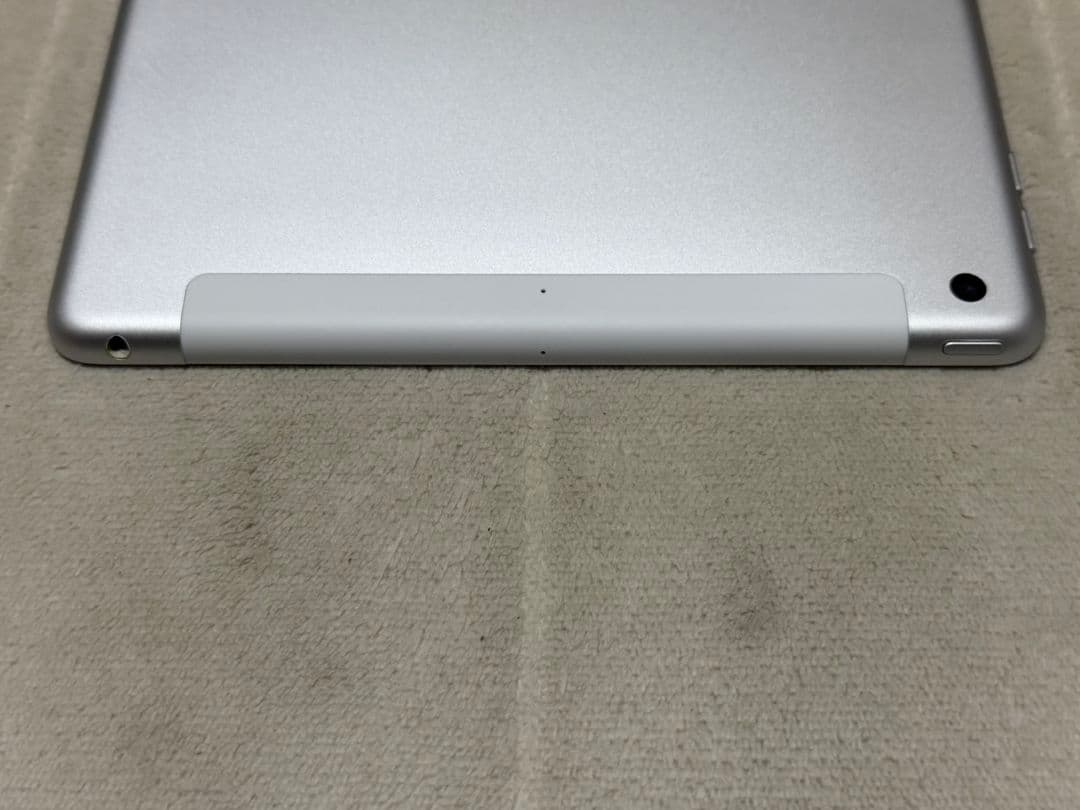 iPad 9世代 64GB Wi-Fi+cellular SIMフリー