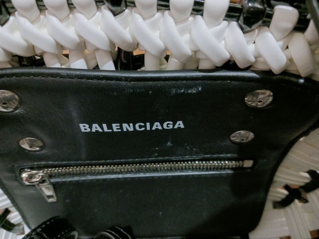 BALENCIAGA　bistro 　ビストロ　かごバッグ　 ブラックホワイト