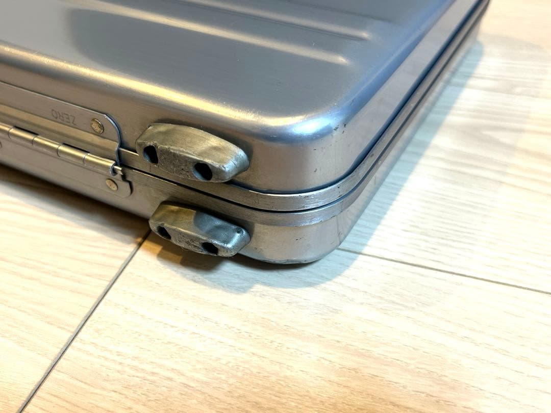 ZERO HALLIBURTON　ゼロハリバートン　ミニアタッシュケース　A4