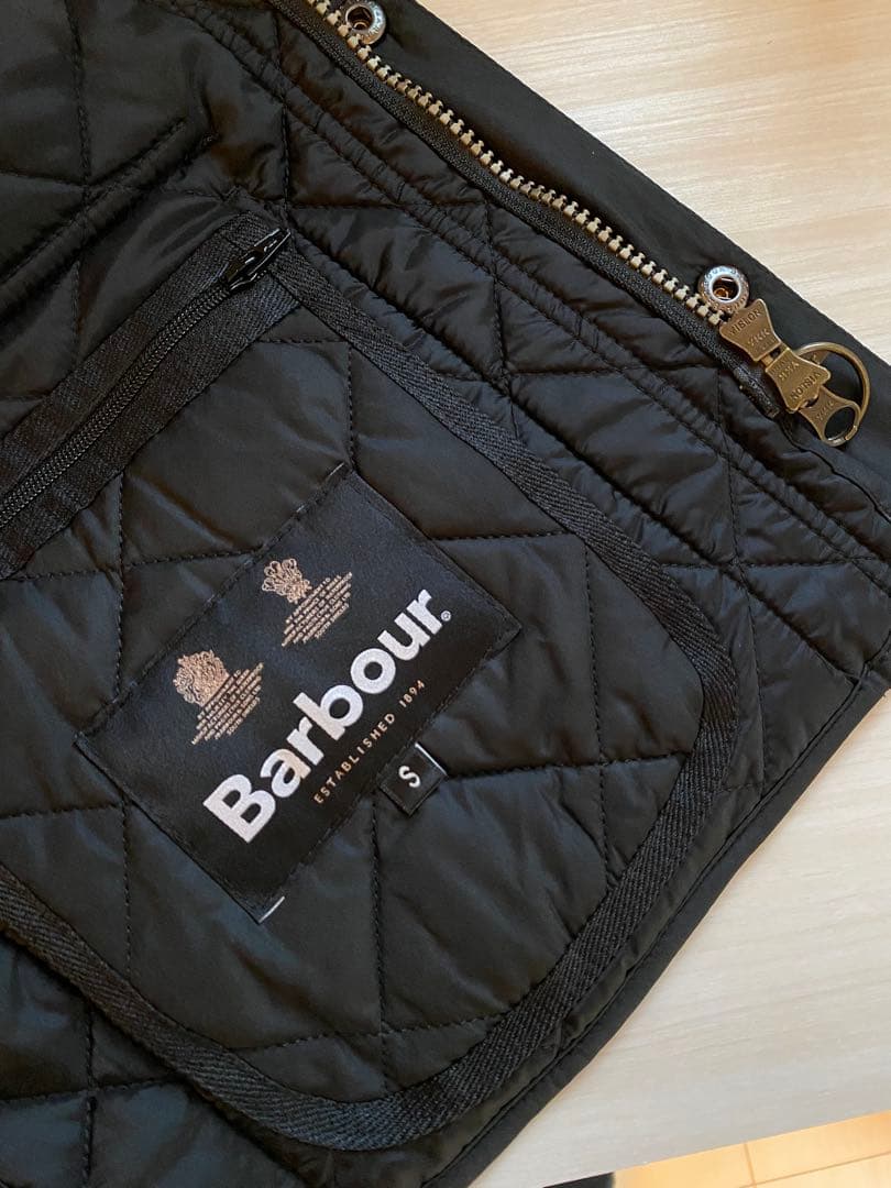 新品未使用　バブアーSL Lowerdale Gilet