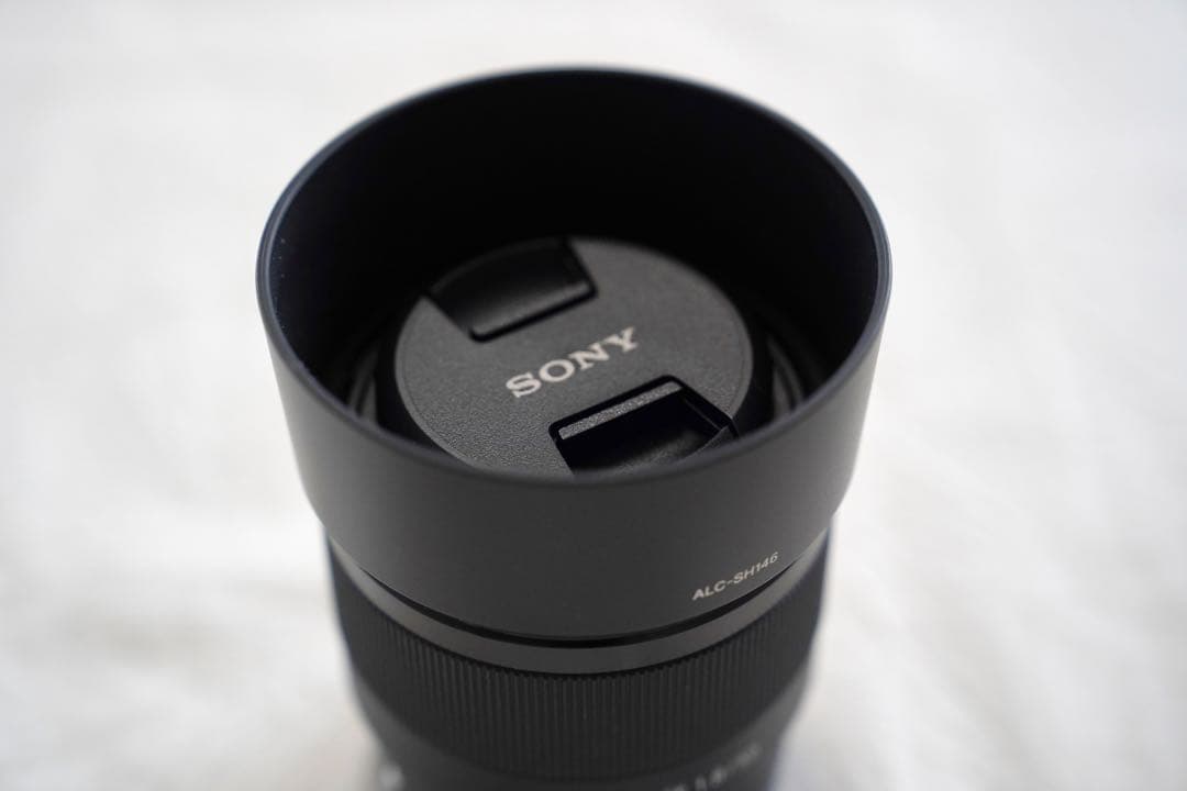 新品☆ 美品 SONY 単焦点レンズ FE 50mmF1.8 保護フィルター付属
