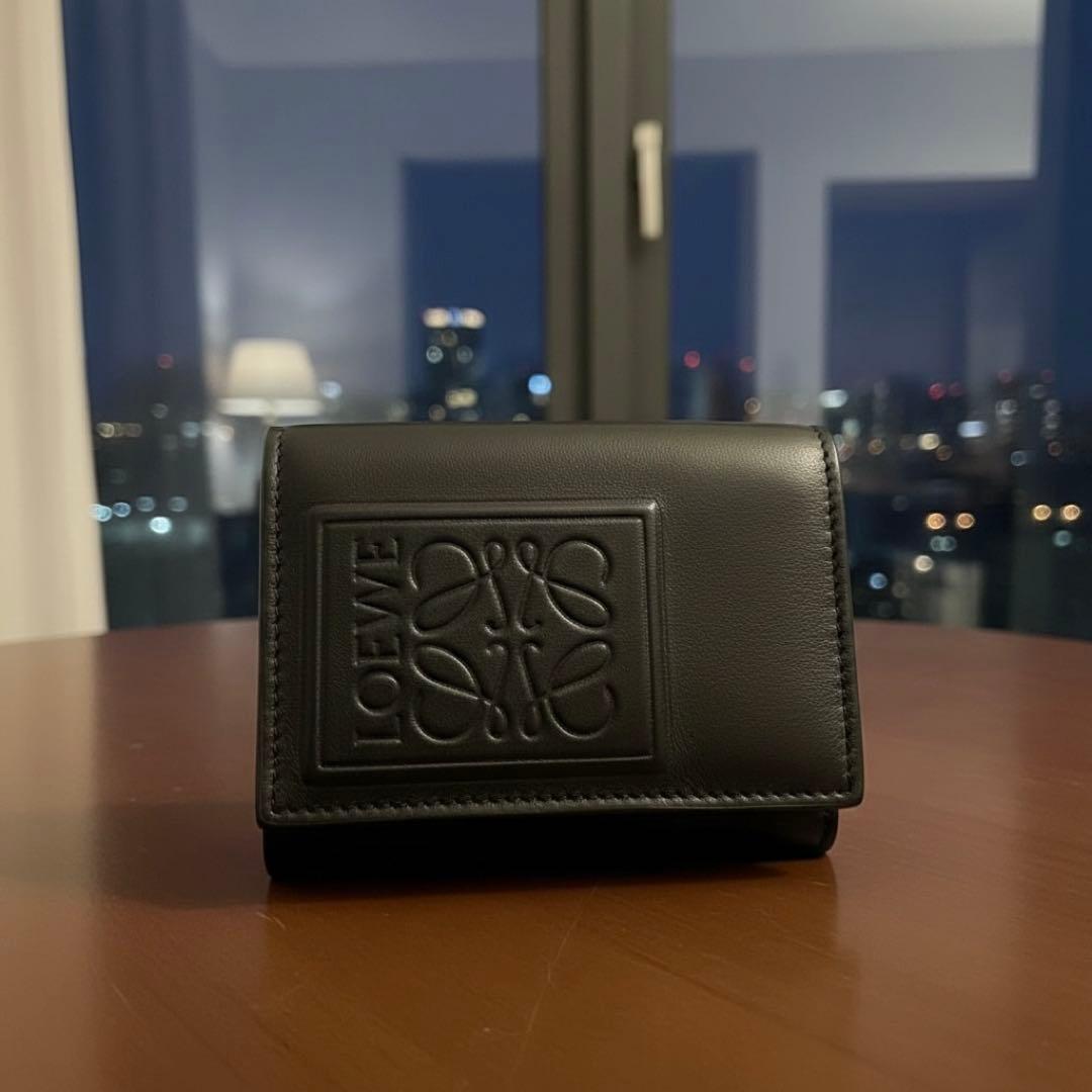 【極美品】LOEWE ロエベ　トライフォールドウォレット 三つ折り財布