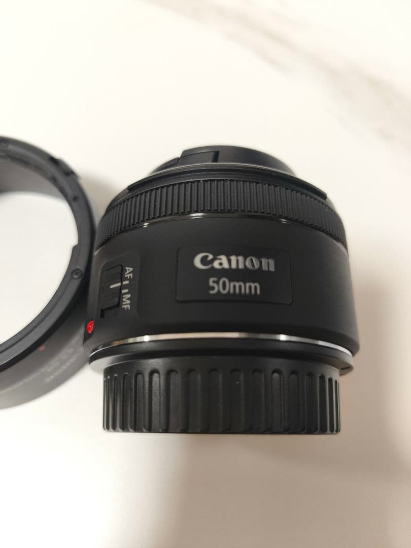 美品　Canon EF 50mm F1.8 STM　純正フード付！