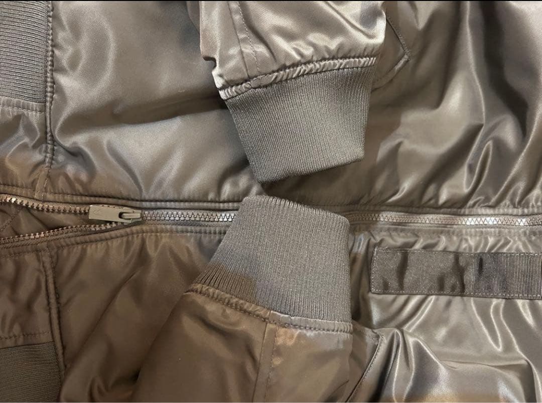 ユニクロ ＋J ジルサンダー ハイブリッドダウンオーバーサイズMA-1ブルゾン