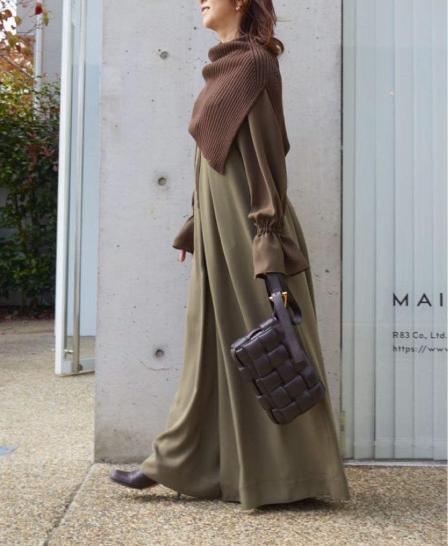 メゾンドアール　maison de r ダブルクロスオールインワン　新品　カーキ