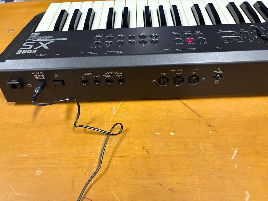 KORG X5 シンセサイザー 音出し確認済み 電源アダプター付属 61鍵