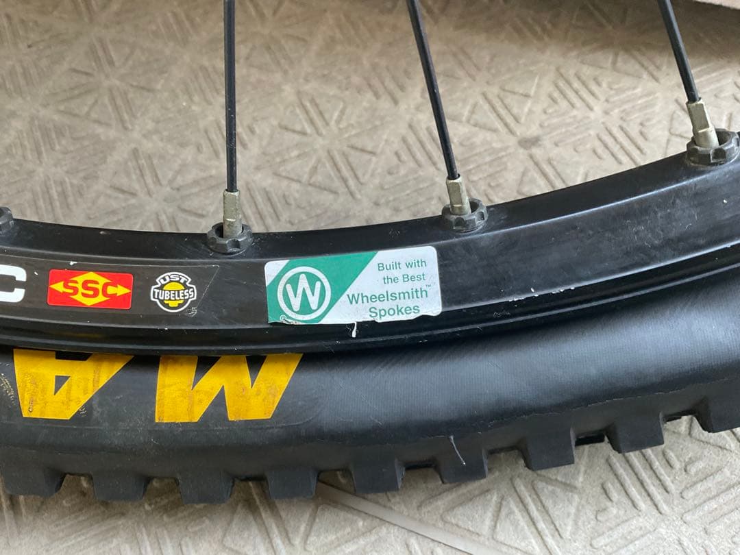 MAVIC EX823DISC Ringleハブ 26インチフロント QR用