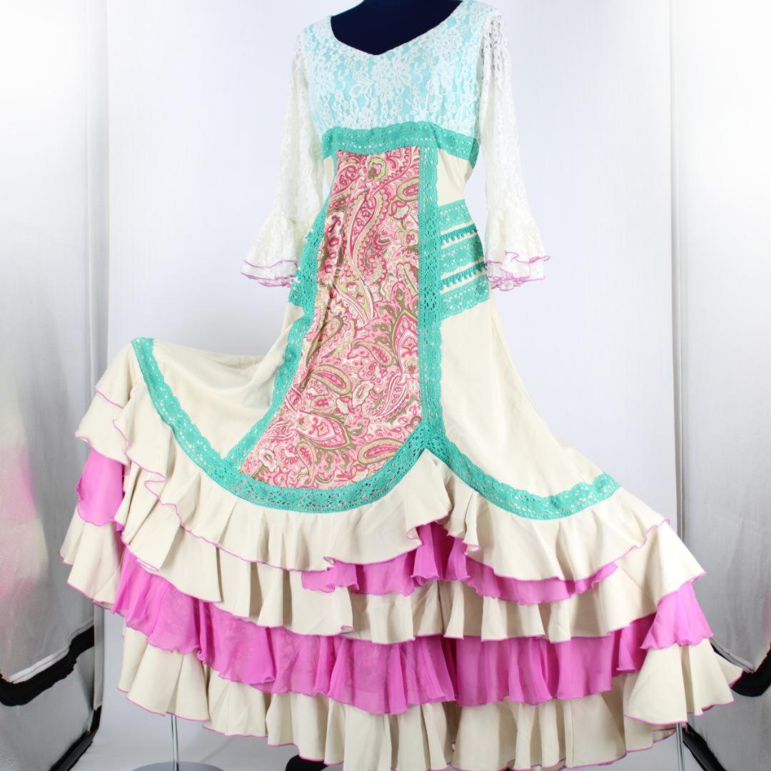 【美品 高級フラメンコ衣装】アイボリー×豪華ボランテ SONIA JOHNES