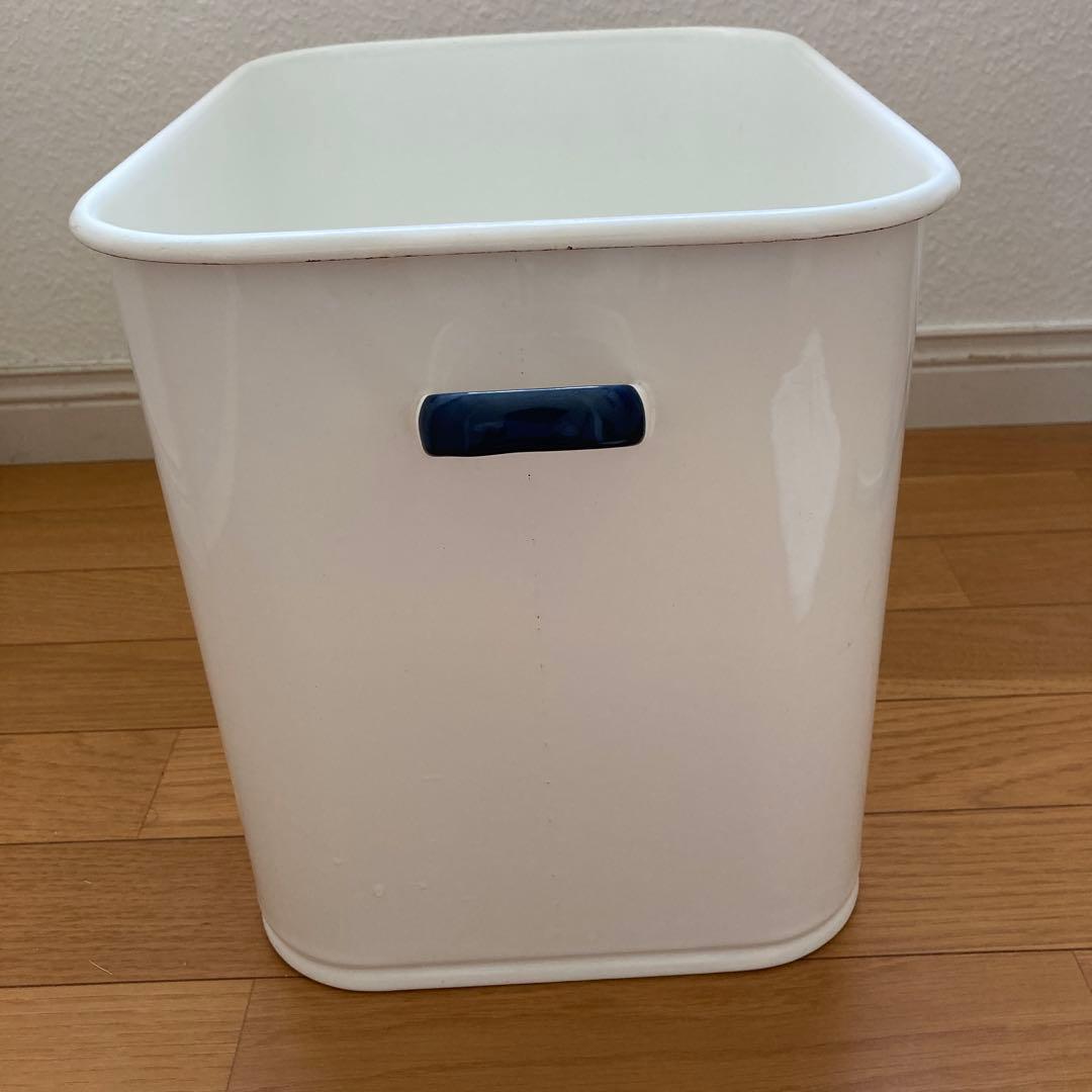 ホーロー ブレッド缶