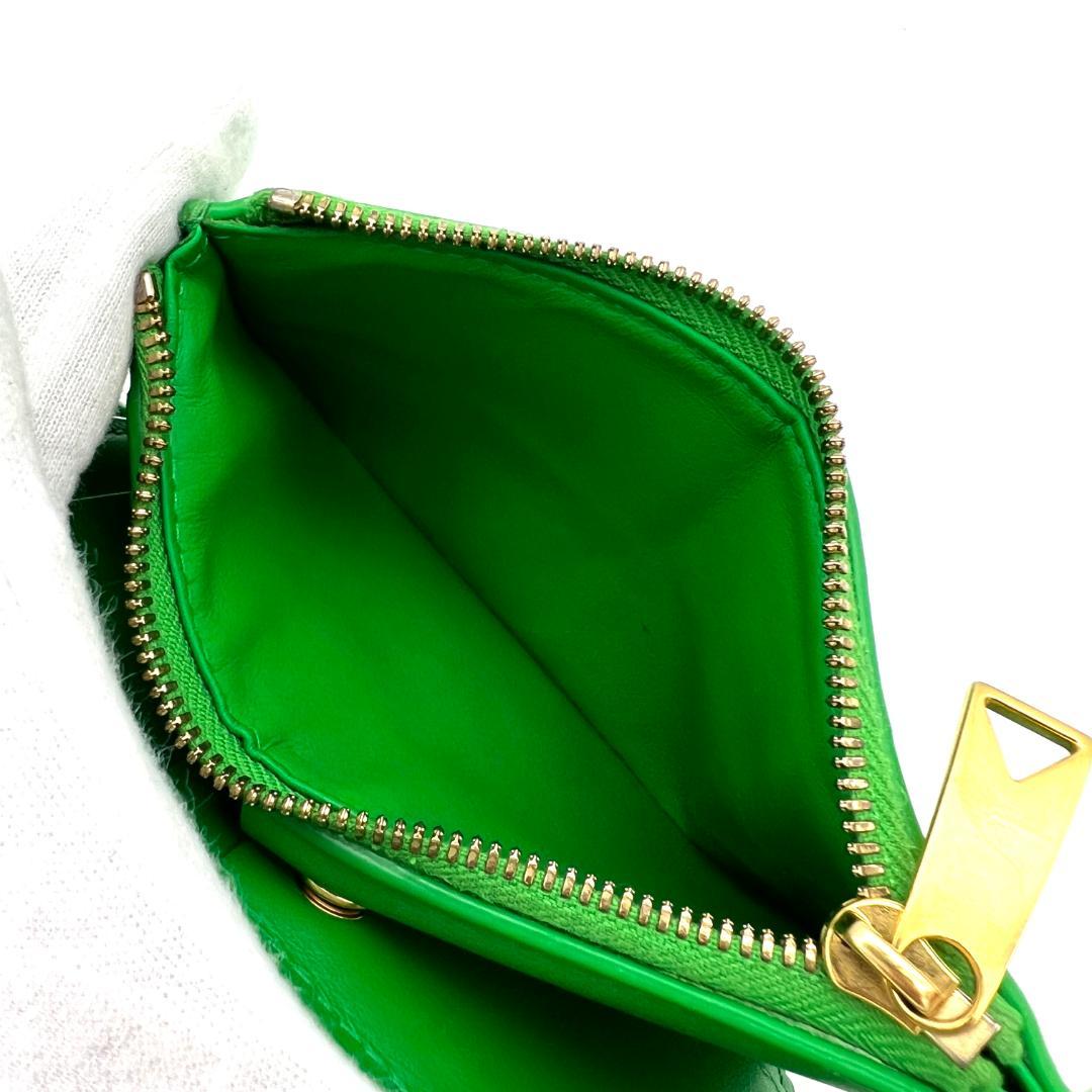 ボッテガヴェネタ マキシイントレチャート コンパクトジップウォレット 緑 599