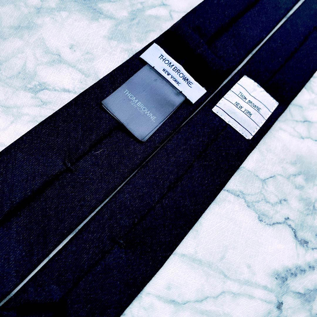 ✨未使用✨トムブラウン　ソリッド　人気のトリコロールカラー　ネクタイ