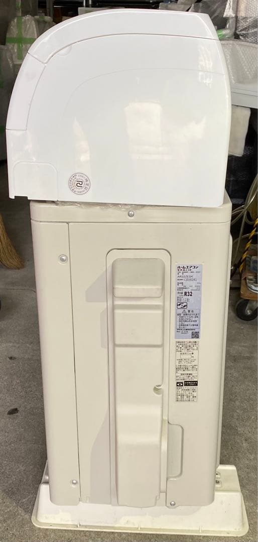 ダイキン　ルームエアコン　AN22ZESK-W 2022年製　100V 6畳