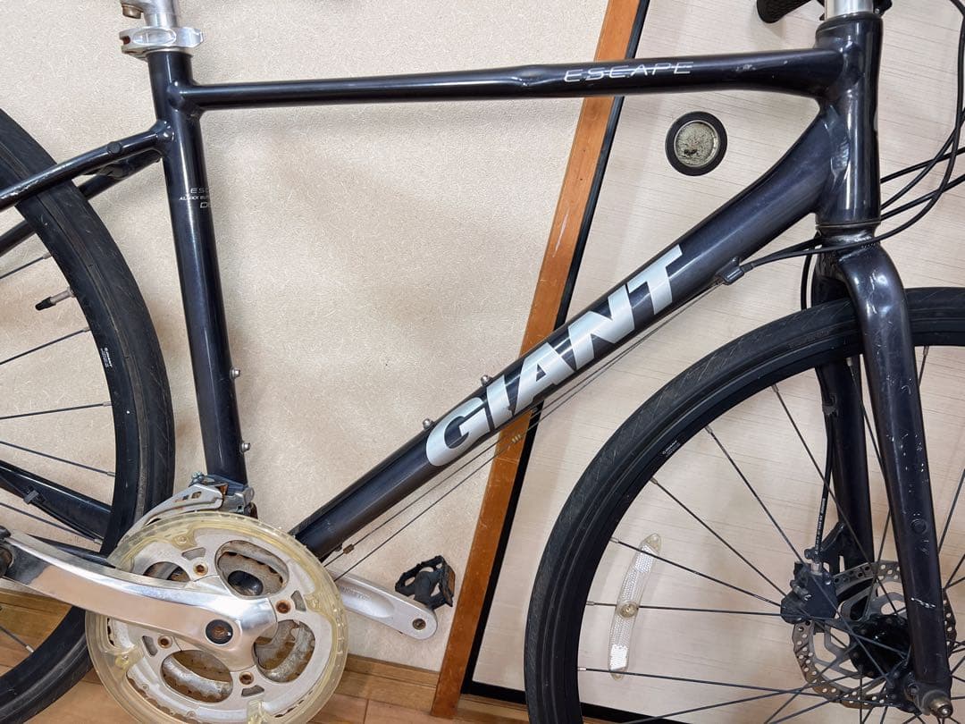 GIANT ESCAPE DISC クロスバイク　ジャイアント