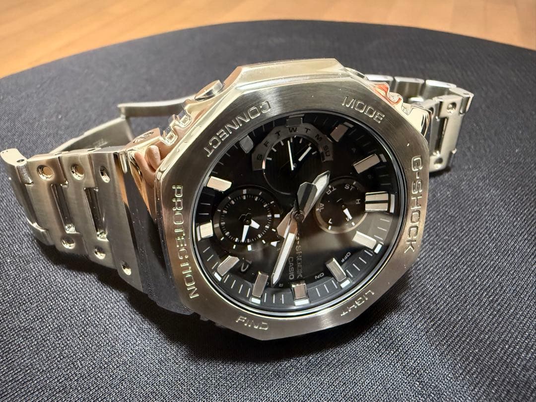 ほぼ新品 G-SHOCK GMC-B2100D-1AJF シルバーステンレス