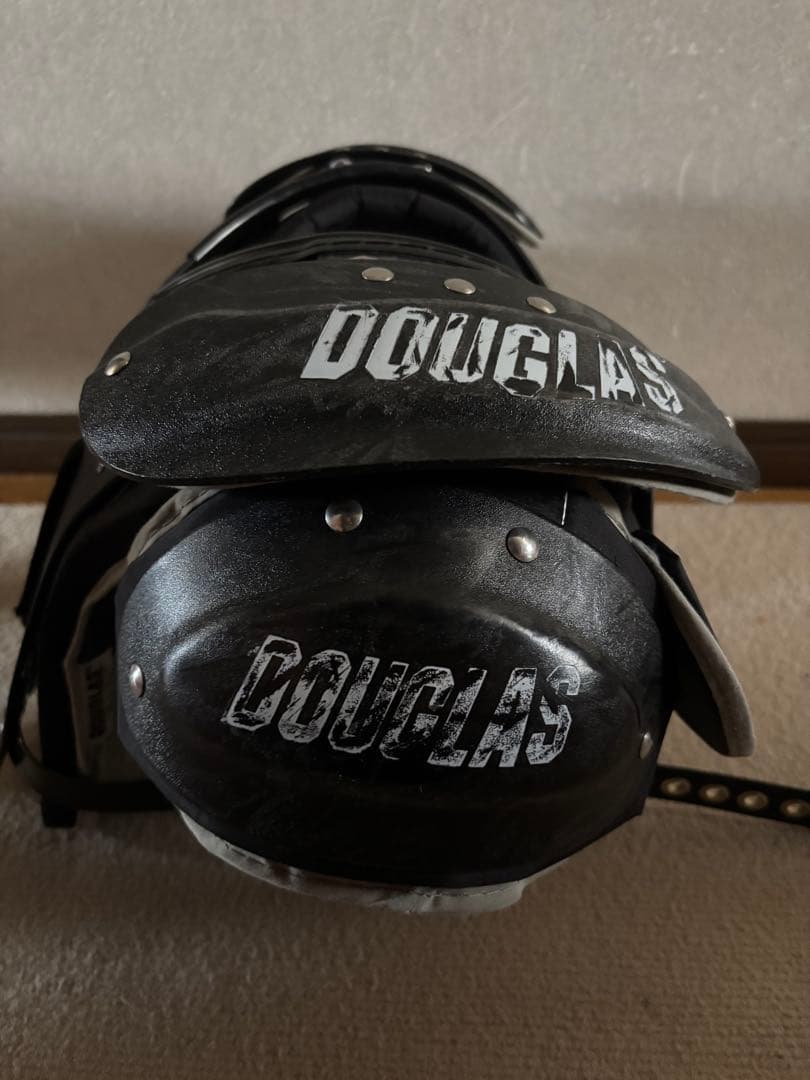 アメフト　DOUGLAS Q22-S ショルダーパッド 17\"-18\"
