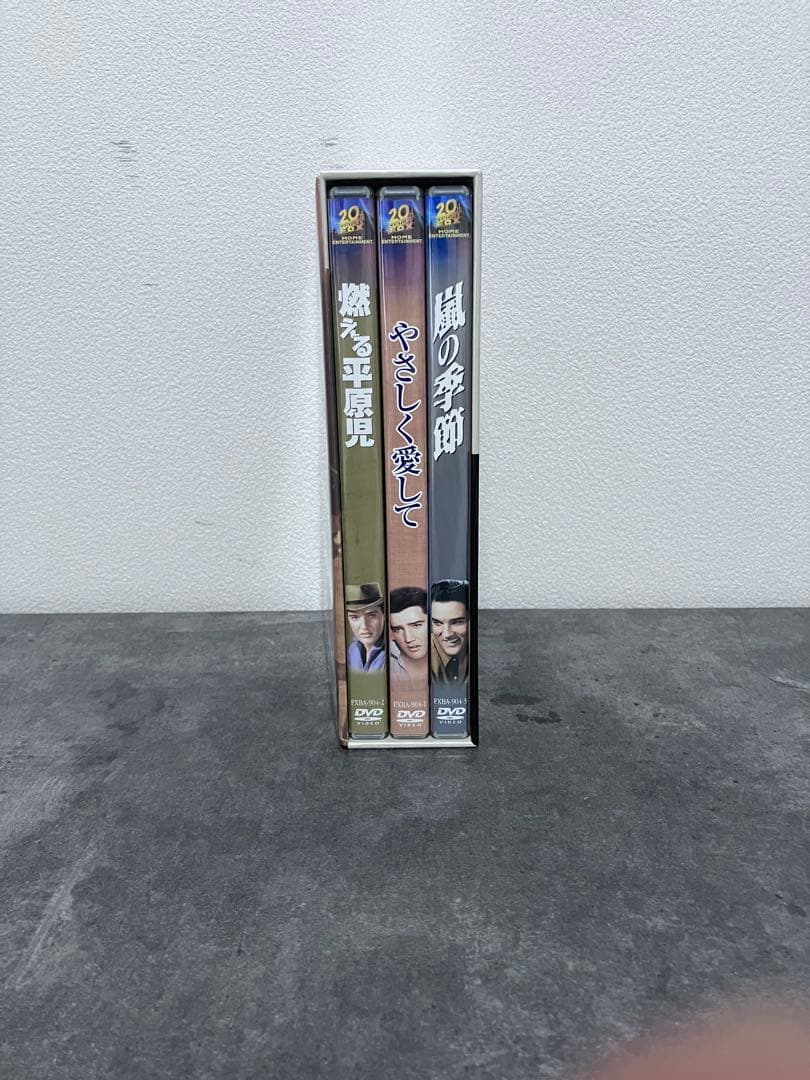 THE King エルヴィスプレスリー　DVDスペシャルBOX 3枚組
