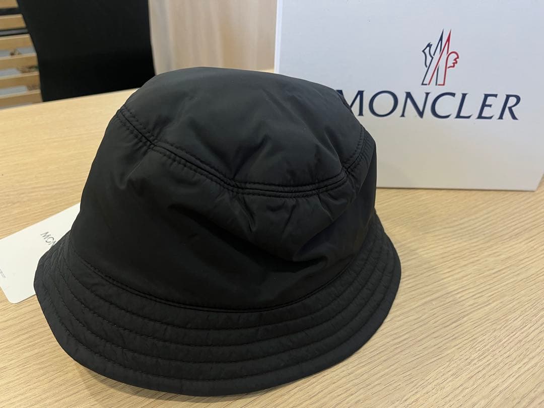 【新品タグ箱付き】MONCLER バケットハット