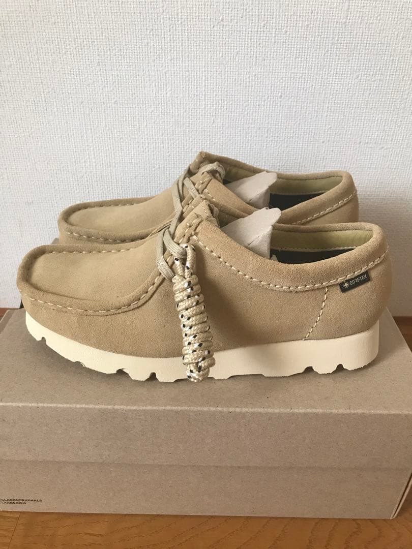新品　クラークス　ワラビー　ゴアテックス　ビブラム　23.5cm