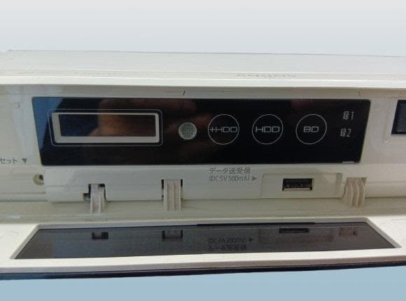 シャープブルーレイレコーダー【BDーW1800W】