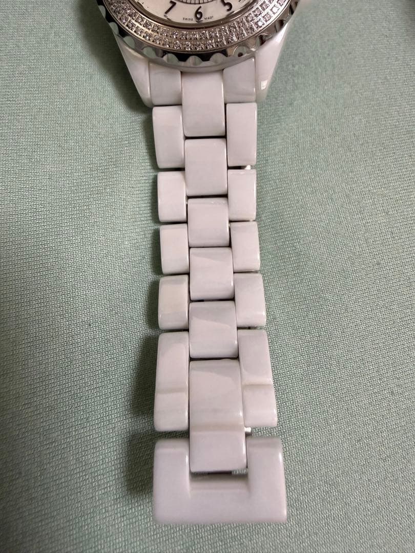 ホワイト セラミック 腕時計