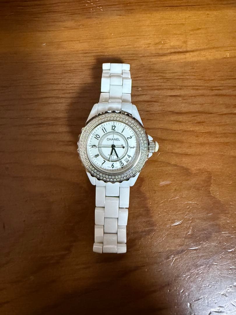 ホワイト セラミック 腕時計