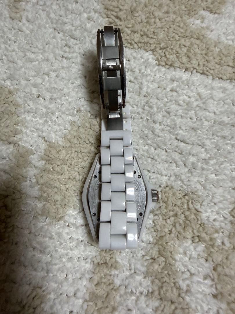 ホワイト セラミック 腕時計