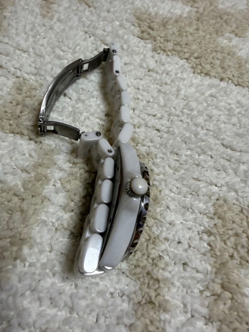 ホワイト セラミック 腕時計