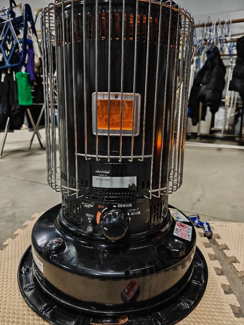 KS-67H トヨトミ　TOYOTOMI 対流型石油ストーブ ブラック