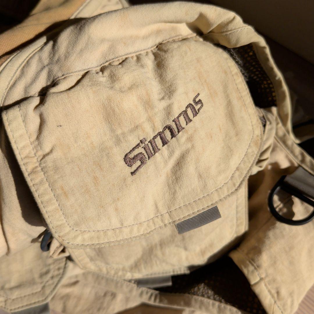 SIMMS 希少！旧ロゴ　シムス　マスターベスト　S/M 斜めロゴ サクラマス
