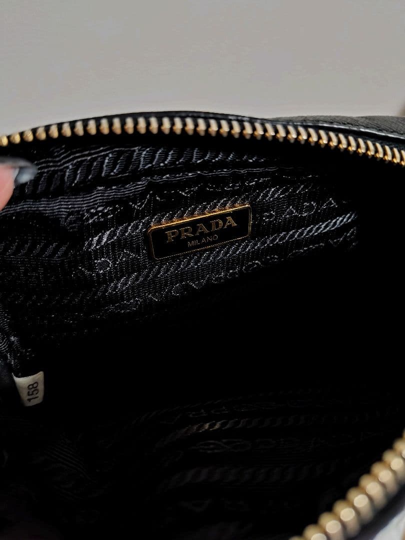 PRADA サフィアーノ レザー ミニバッグ チェーンショルダーバッグ