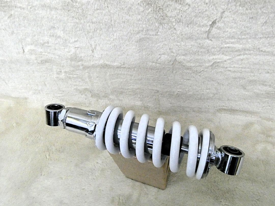 ジェイド２５０　サス　白　ローダウン/ホワイト MC23