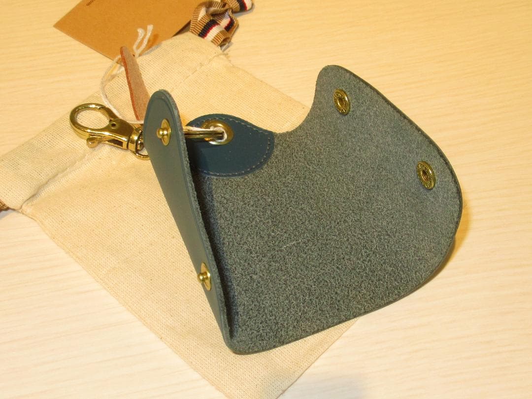 【新品・タグ付き】　イルビゾンテ限定カラーキーケース　(フォレストグリーン)