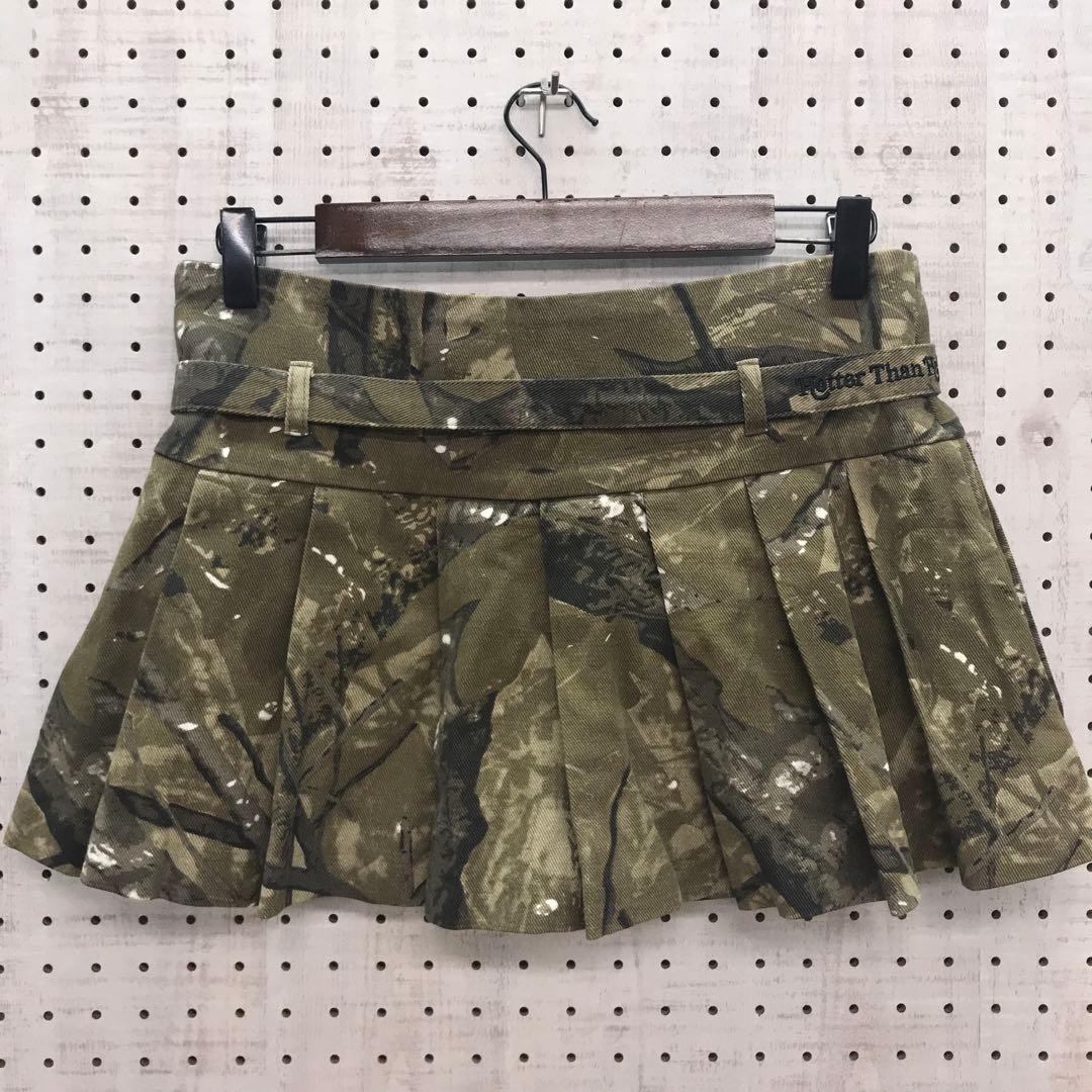 Hotter than Hell リアルツリーカモ プリーツスカート